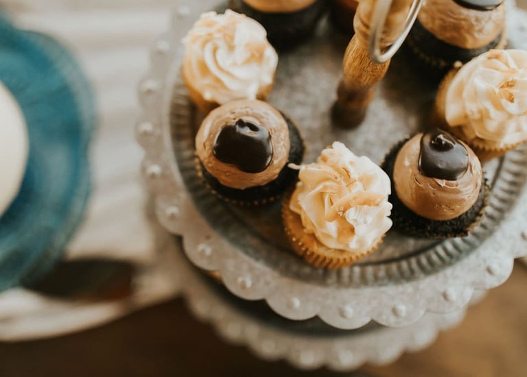 Cupcakes are a great addition to any Montana dessert table, like these chocolate & vanilla cupcakes
