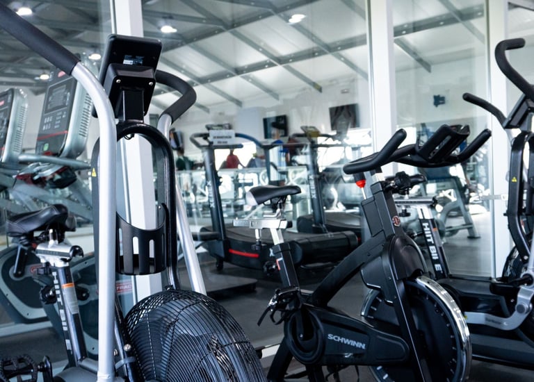 Maquinas no Arrábida Gym Benguela