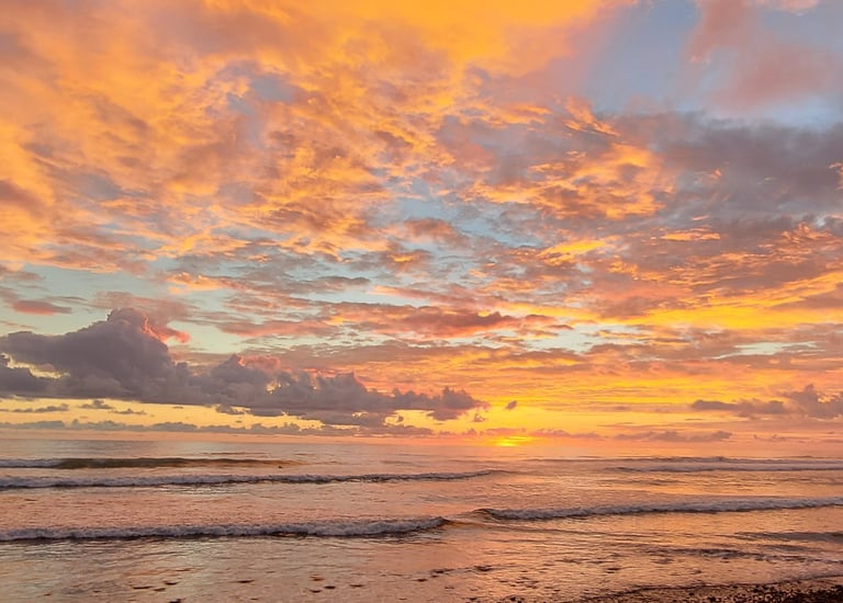 a beautiful sunset over the Pacific Ocean in Costa Rica