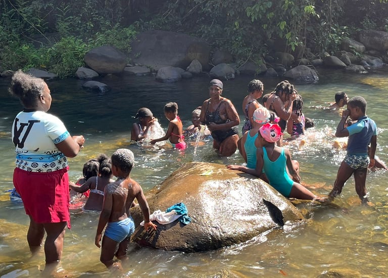 sortie en famille à la rivière