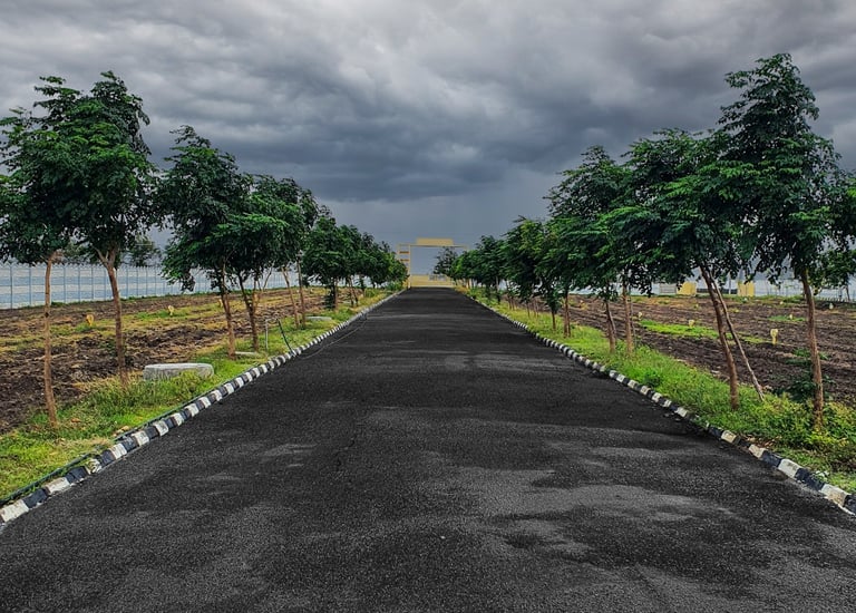 BT Road ulhala road, pragathi layout, sun infra projects, plots