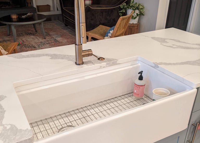 Farmhouse sink