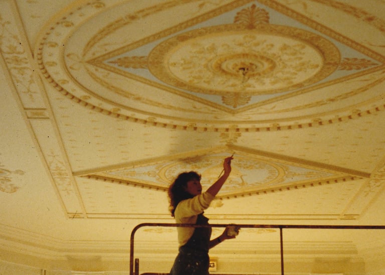 Réfection du plafond du musée des archives de Saint Cloud au parc des Avelines.