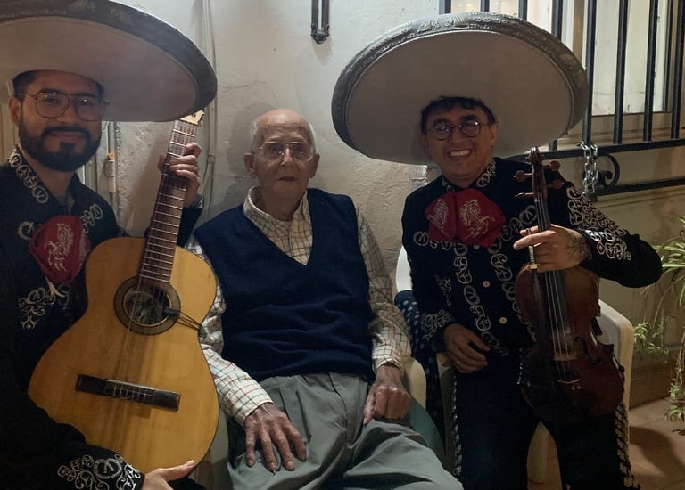 Mariachi en Madrid conectando con el público