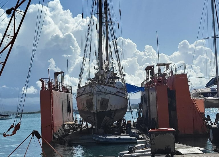 réseau jeunes : sortie sur un chantier navale à Darbousier