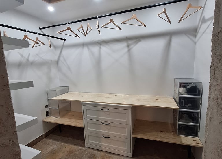 Dressing sur mesure, placo, peinture, spots encastrés