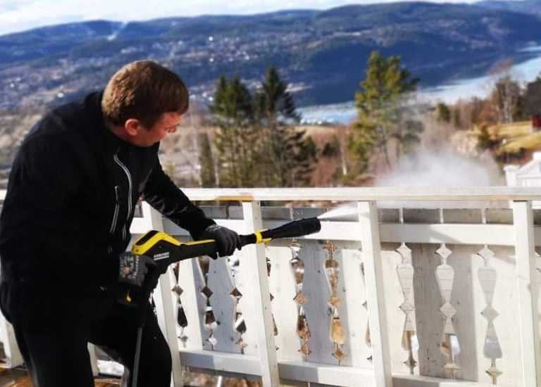 Profesjonell fasadevask utført på bolig i Oslo