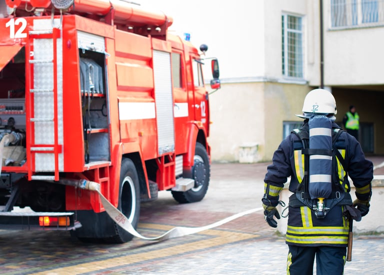 Dr. med. Peter Hauber ist spezialisiert auf die betriebsärztliche Betreuung von Feuerwehren