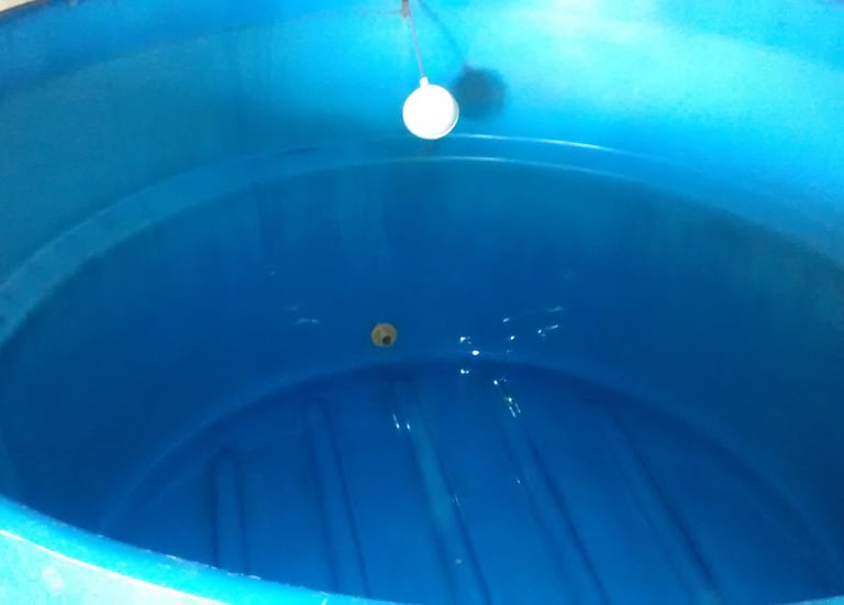 caixa d'agua limpa