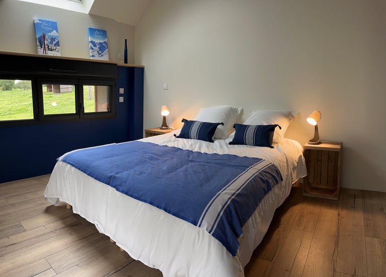 Gîte l'escale 1695 chambre piste Bleue lit double