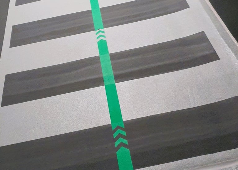 Fußgängerweg markierung