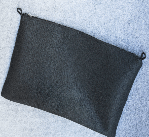 Zipped document bag