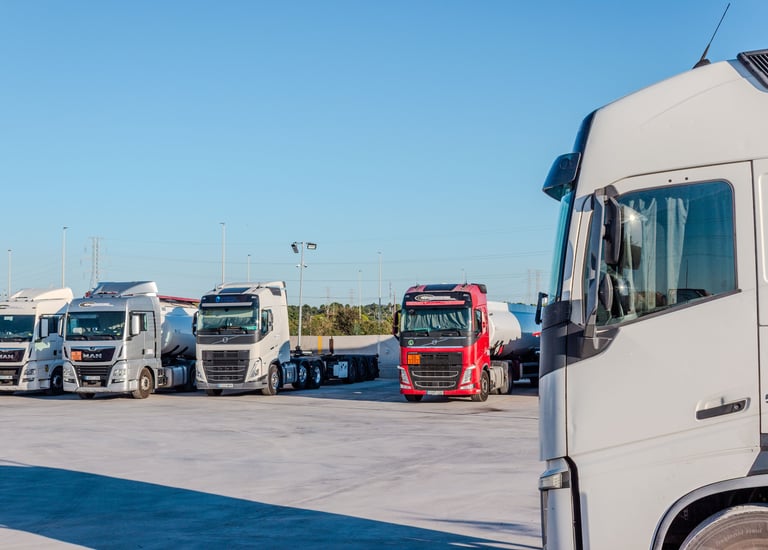 camiones y transporte de mercancias nacionales e internacionales