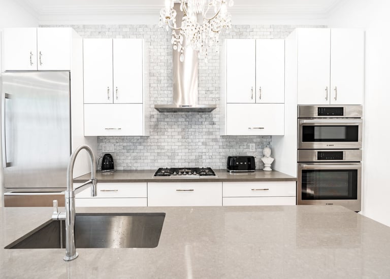Custom Kitchen Design Services for a Modern Etobicoke Home