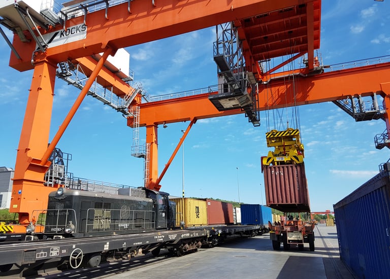 Multi-modal container terminal