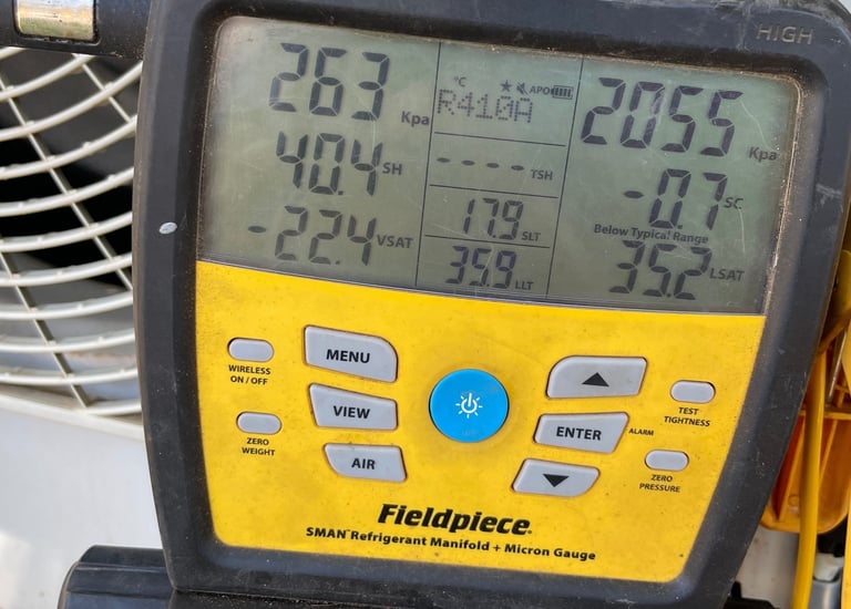 diagnosing split system air conditioner with Fieldpiece digital manifold gauges