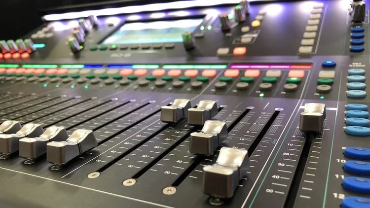 Digital Audio Mixer Sound Training