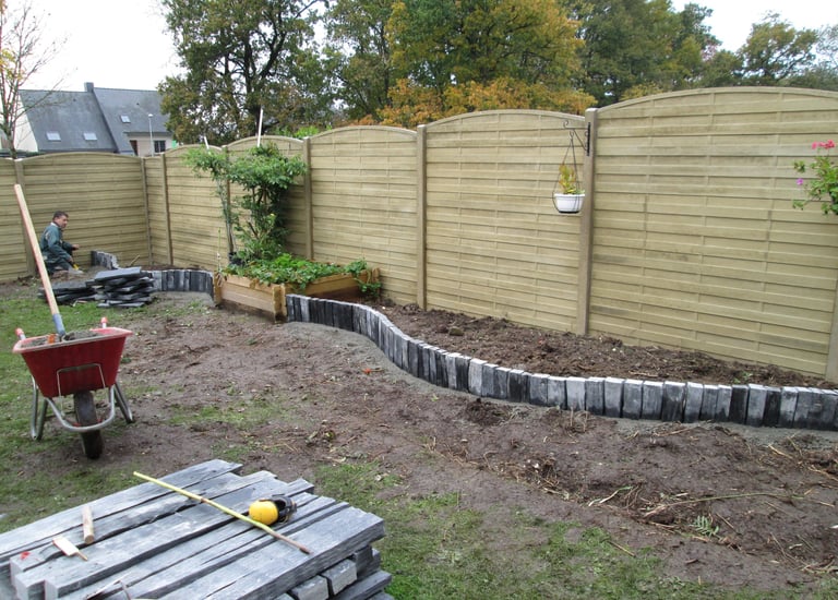 Jardin en rénovation, aménagement paysager