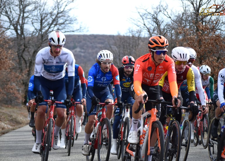 Victor Loulergue et Guillaume Martin lors du Tour de La Provence 2026
