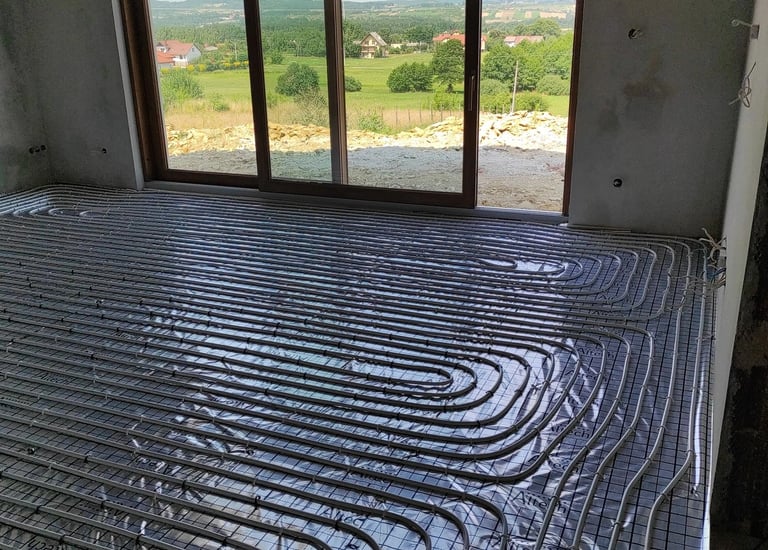 instalacja ogrzewania podłogowego