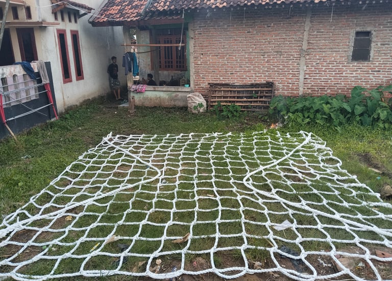 a net netted netted area with a white net net