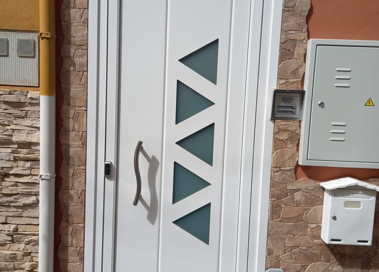 Puerta aluminio tenerife