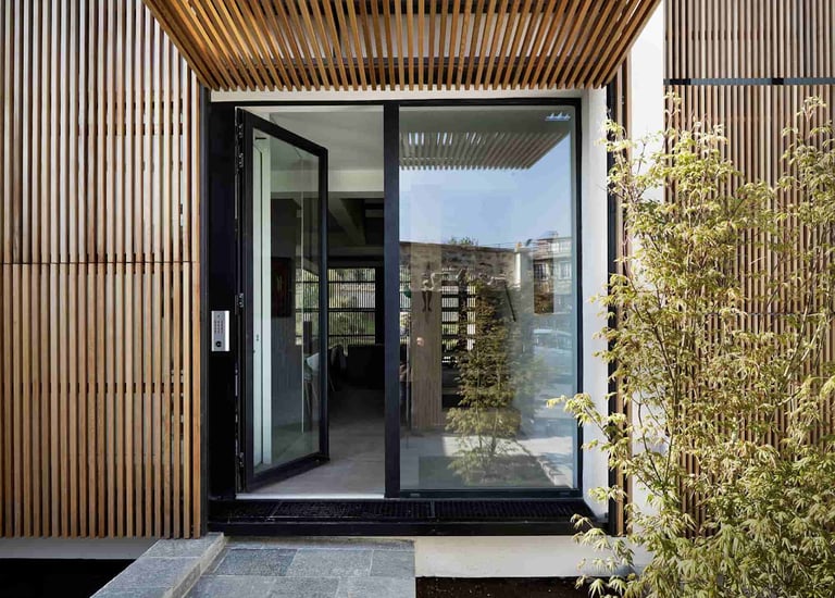 Porte d’entrée aluminium sur mesure au Maroc