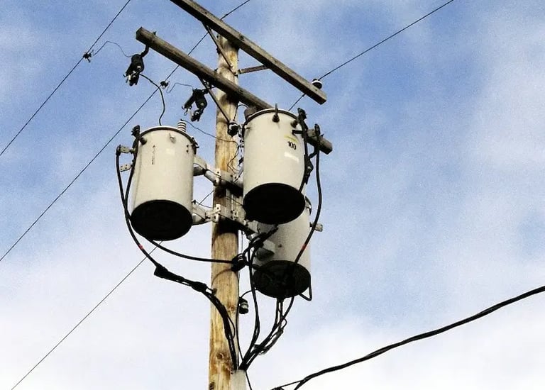 Raccordement électrique sécuritaire et conforme aux normes d'Hydro-Québec sur la Rive-Sud.