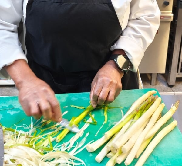  Technique Focus — Knife Skills and Precision with Chef Viviane