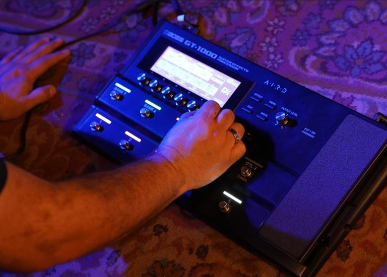 Equipamiento Digital de Última Generación Boss GT - 1000