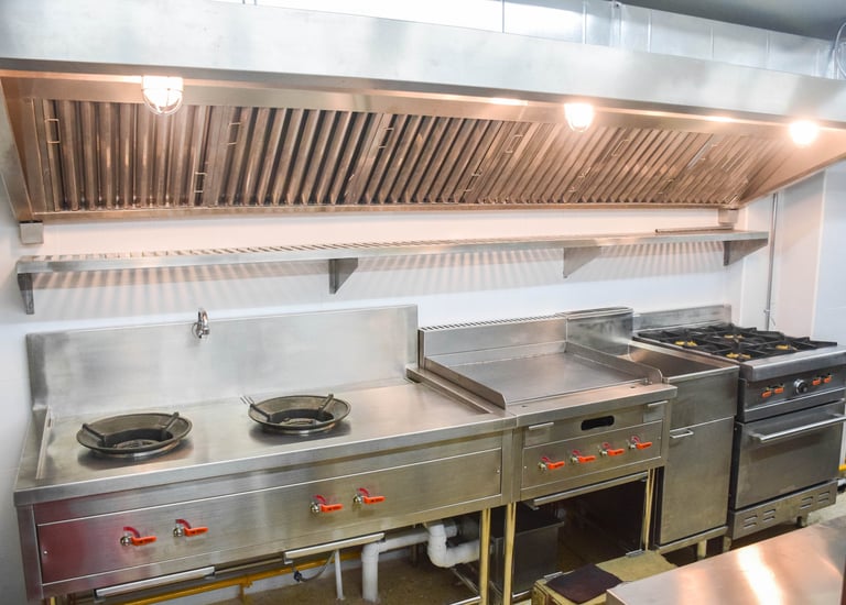 ครัวร้านอาหารสแตนเลส สำหรับอาหารไทยฟิวชัน | stainless steel restaurant kitchen Bangkok