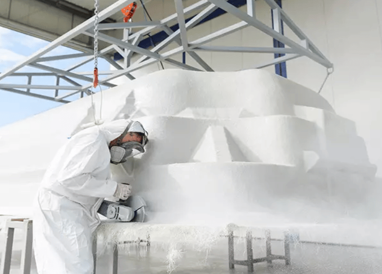 alt="piscine sur mesure"