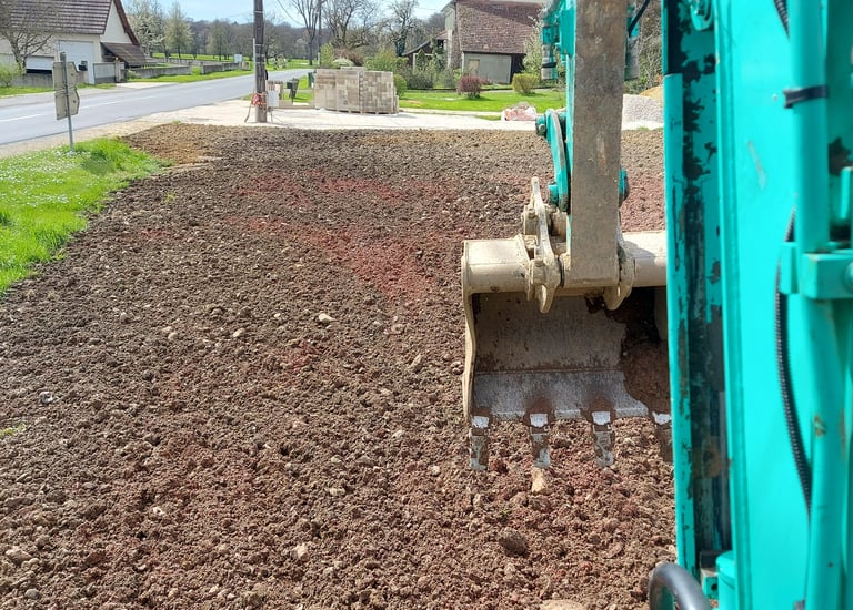travaux-de-terrassement-maison-jardin-terravis-mini-pelle-camion-gravat-mulhouse-wittenheim