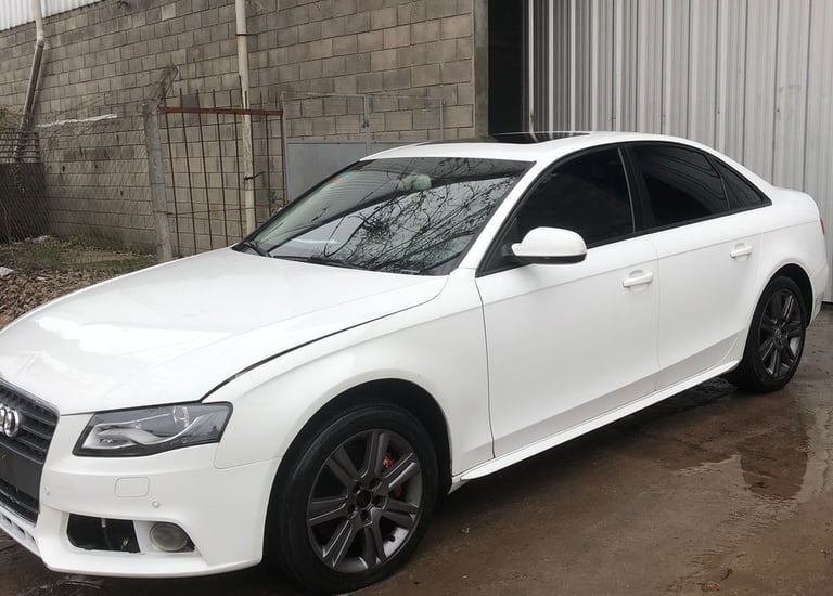 Audi  A4 2.0T  FSI QUATTRO  AÑO: 2011