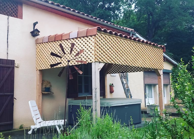 Charpente traditionnelle, zinguerie, rénovation maison, Comminges