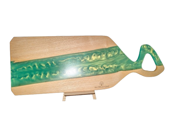 planche apéro, cadeau personnalisé, planche gravure toulouse résine epoxy