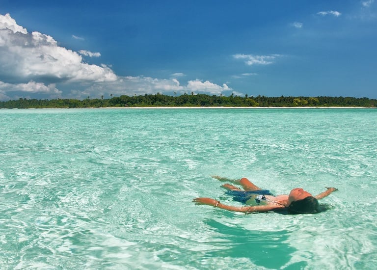 Relaxing in El Nido Palawan