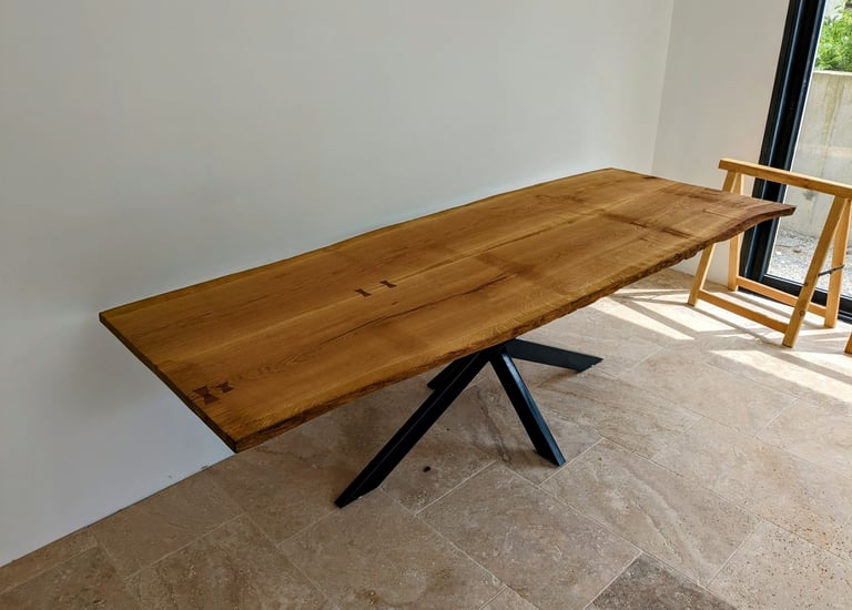 Table en chêne massif à Dinard