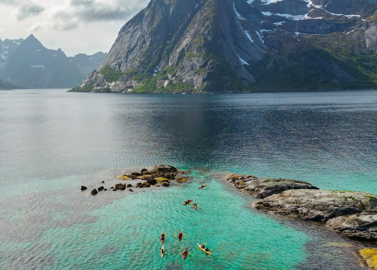 Kayak in Hamnøy with Saga Adventures Lofoten
