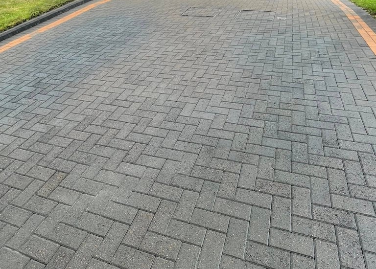 Outdoor Cleaning Services Fife - residential driveway power washing services