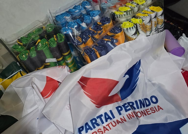 Cetak Bendera dan umbul-umbul berjenis kain