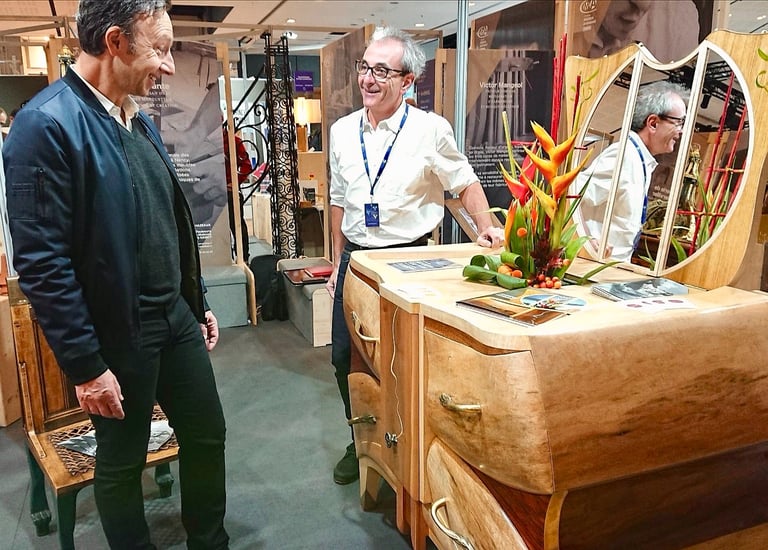Stéphane Bern à la rencontre de Denis Hazeaux, au Salon International du Patrimoine Culturel Louvres