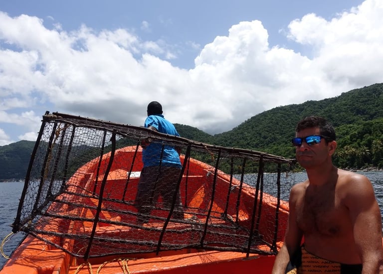 TTT teaming up with the SMMA rangers in Saint Lucia to remove illegal fish traps from the reef