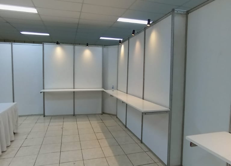 sewa partisi R8 bekasi -sekat