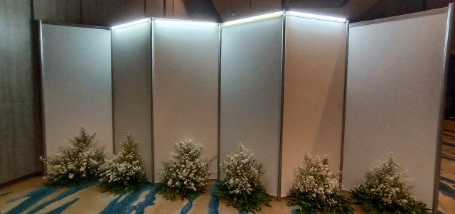 sewa partisi R8 bekasi