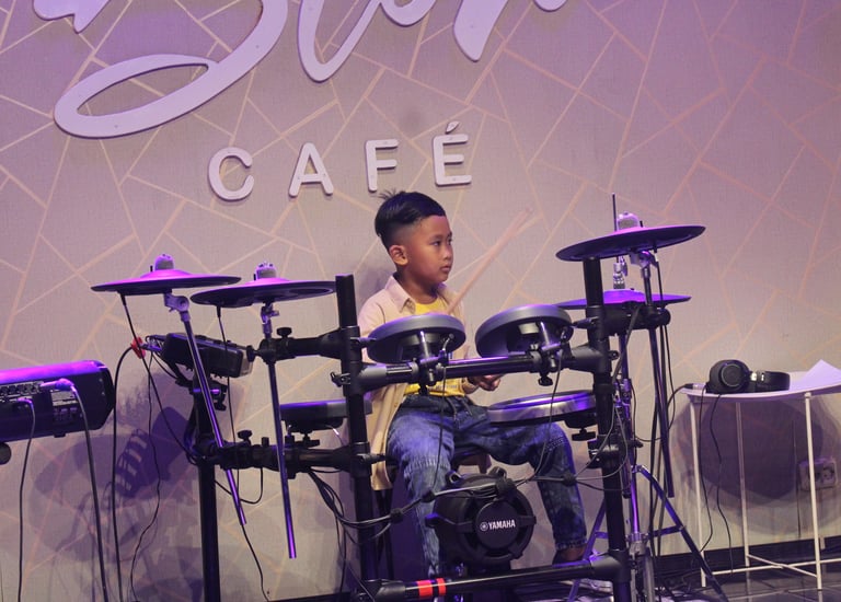 Salah Satu Murid Drum dari Notasi Music Course Kursus Musik Privat di Kendal