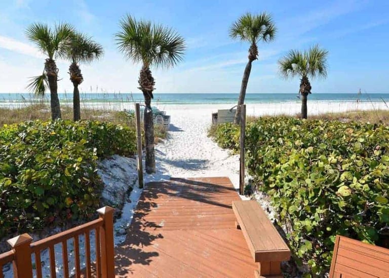 beach access at siesta dunes