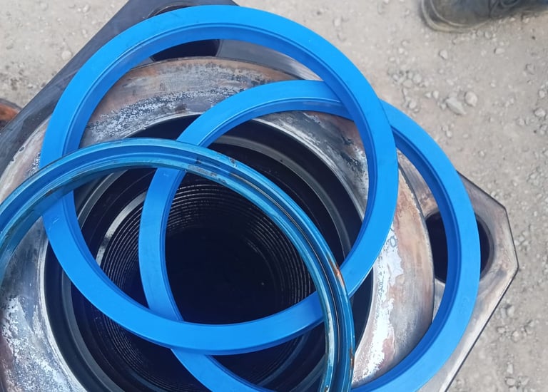 Refacciones originales para martillos hidráulicos Indeco NPK