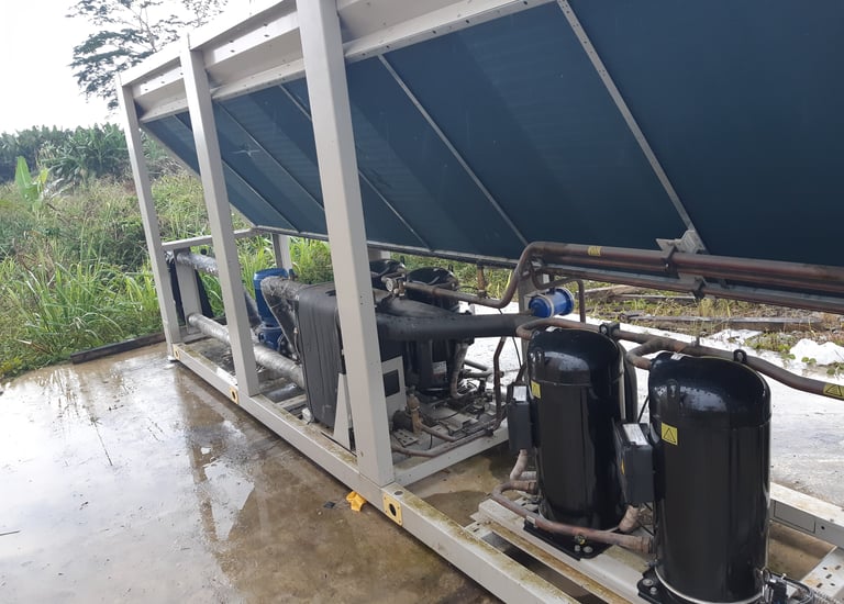 Chiller aire-agua para climatización en hospital de Guinea Ecuatorial