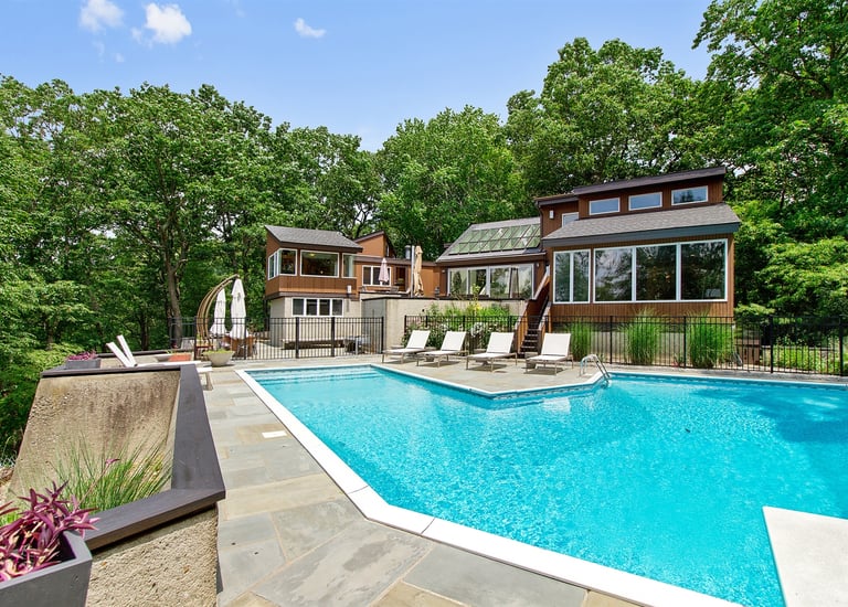 Outdoor exterior photography